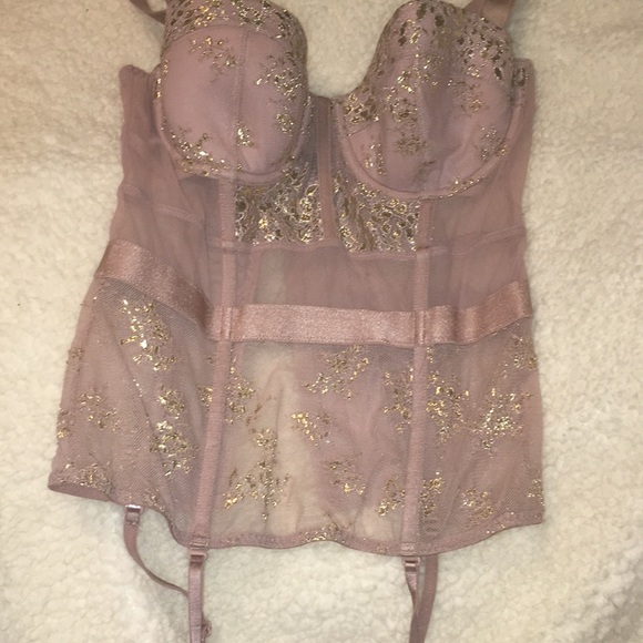 Victoria Secret lingerie - Picture 4 of 7